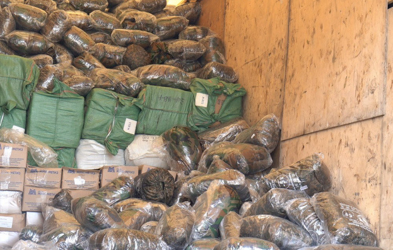 Челябинцы отправили гуманитарный груз для военнослужащих 80 танкового полка Чебаркульской дивизии