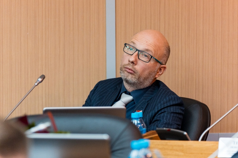 Депутат ЗС ПК Геннадий Шульга признан главным нарушителем регламента по итогам квартала