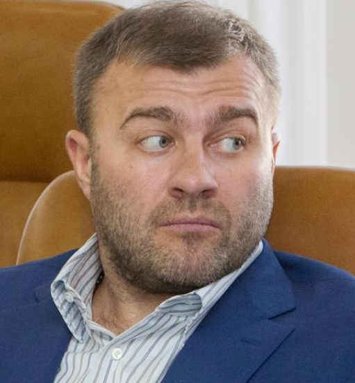 Михаил Пореченков заявил, что не осуждает уехавших за границу артистов