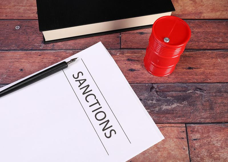 Глава МИД Венгрии Сийярто: Санкции больше ударили по Европе, нежели по России