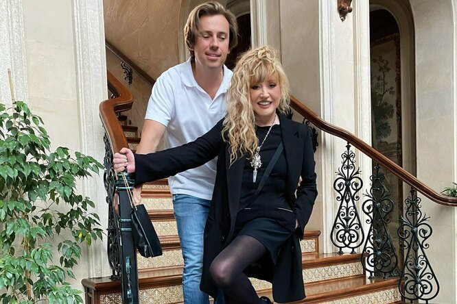 Иноагент Максим Галкин* показал архивное фото с Пугачевой из подмосковного замка