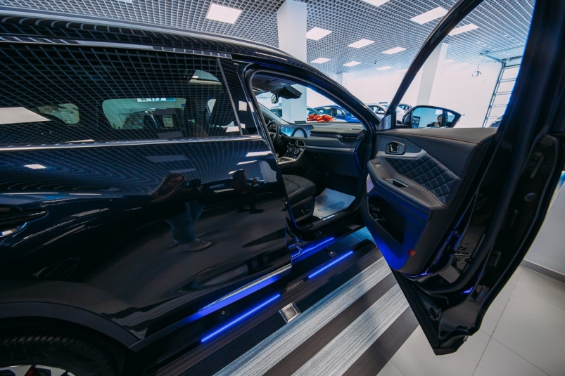 “AUTOСАЛОН-2023”: на центральной площади Владивостока развернется китайский авторынок