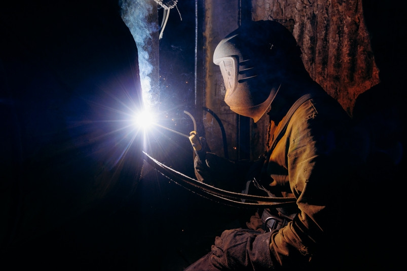 С Днём сварщика! Сотрудники “Роснефти” оригинально поздравили коллег со всей России