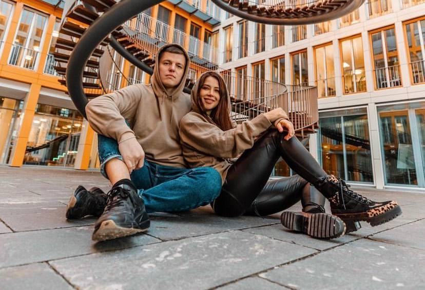 У мужа Лерчек в телефоне найден компромат на друзей семьи