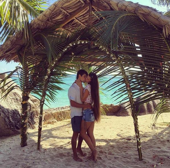 Ольга Рапунцель обчистила квартиру бывшего мужа и хочет отобрать у него всю недвижимость