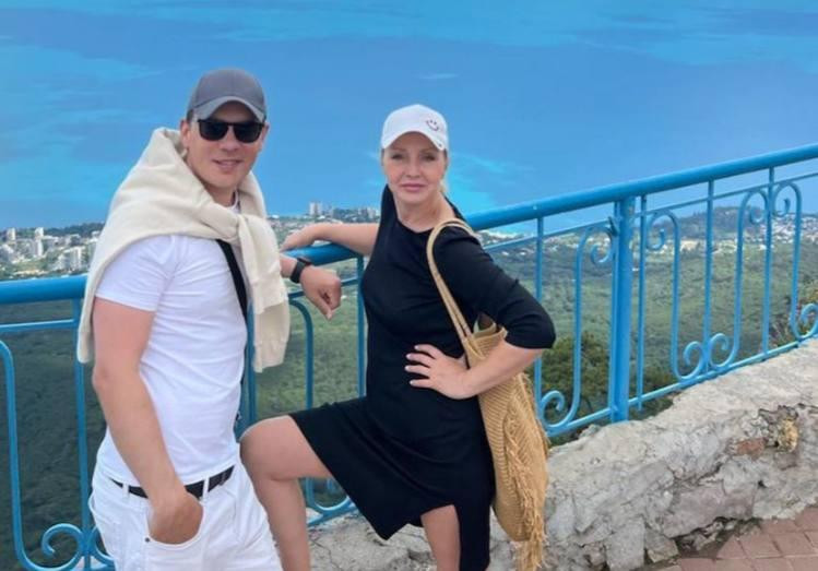 Певец Асташенок и продюсер Пригожин рассказали о неприязни к своим жёнам