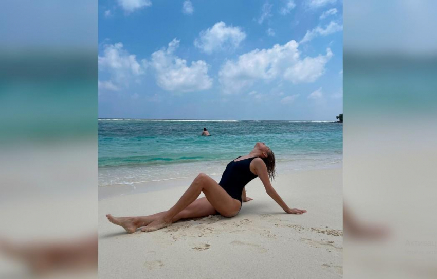 Звезда сериала «Папины дочки» Мельникова показала фигуру в купальнике