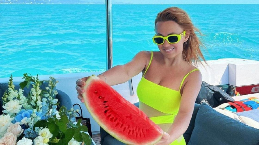 Продюсер РФ Яна Рудковская платит за отдых всей семьи ради красивых фотографий