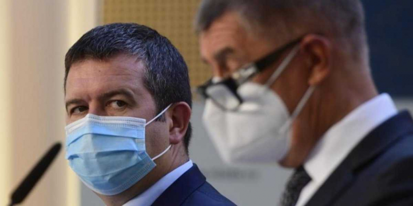 Первому вице-премьеру Чехии не позволили поехать в Россию за «Спутником V»