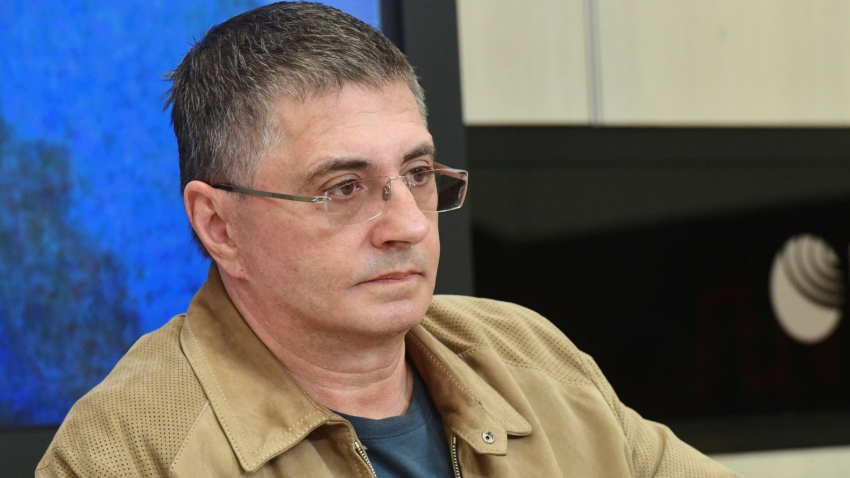 Доктор Мясников рассказал об опасности вакцины от коронавируса COVID-19