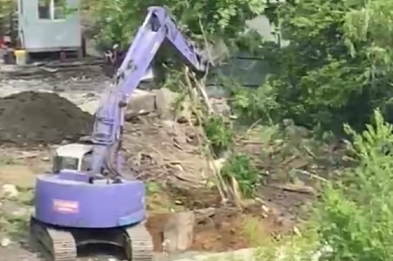 Будем обращаться в суд: жители Днепровской объявили войну застройщику ООО СЗ “Навигатор”