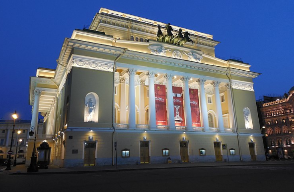 Никита Кобелев назначен главным режиссером Александринского театра вместо Рощина