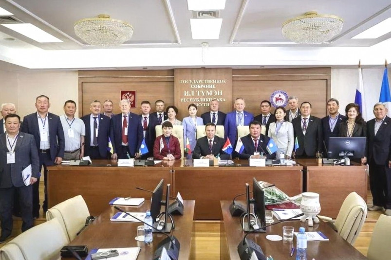 В Якутии выработали общую позицию по важным для региона законопроектам