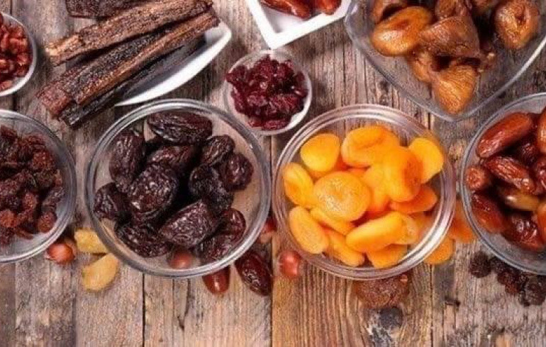 Кому полезны финики, а кому их лучше не есть, рассказали в Роспотребнадзоре