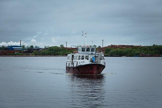 До Усть-Маны начал ходить теплоход из Красноярска