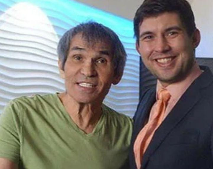 Сын Бари Алибасова опозорил отца перед Пугачевой и Жириновским подарком в виде фаллоимитатора