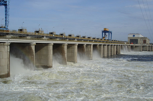 ТАСС: Из подтопленных районов Херсонской области эвакуированы 4,5 тысячи человек