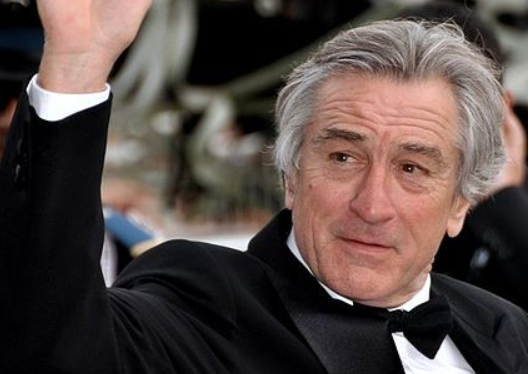 Роберт Де Ниро вышел в свет с родившей ему седьмого ребенка Тиффани Чен