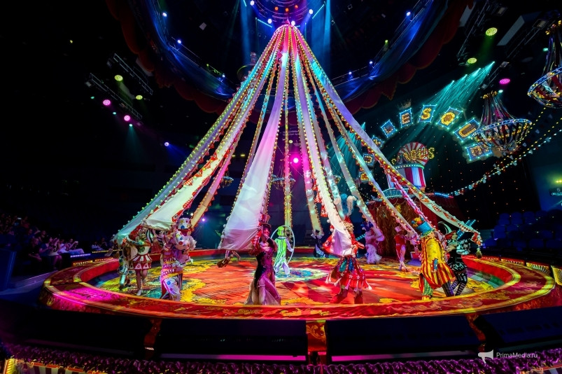 Великолепный “Бурлеск”: новое грандиозное шоу Гии Эрадзе впервые во Владивостоке