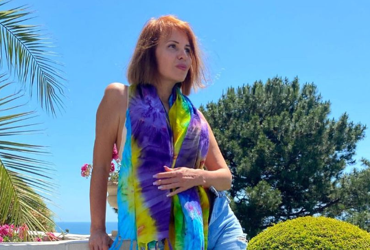 56-летняя Наталья Штурм похвасталась фигурой в откровенном купальнике