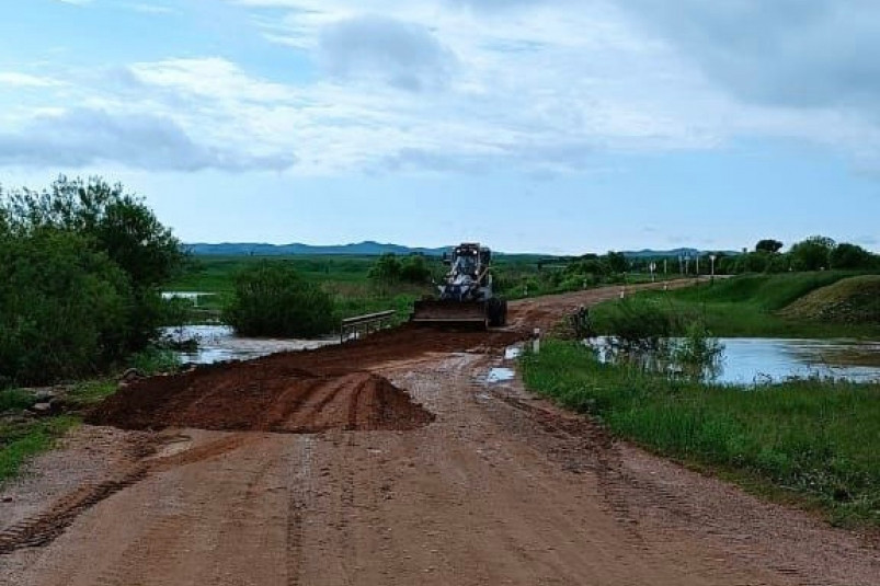 Проезды на нескольких дорогах в Приморье ограничены из-за переливов (обновляется)