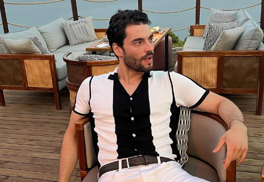 Турецкая кинозвезда Акын Акынёзю поделился впечатлениями от поездки в Россию