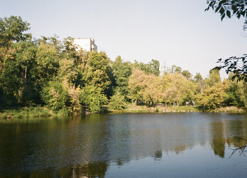 Новый городской парк с озером внутри мкр. «Самолет»: как DOGMA обустраивает инфраструктуру жилых кварталов 