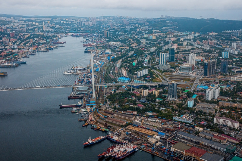 Предпринимателям во Владивостоке предлагают 6 мест для организации торговли на остановках