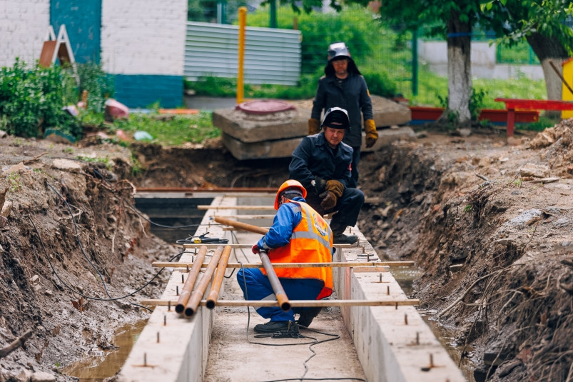 Во Владивостоке полным ходом реконструируют и ремонтируют тепловые сети