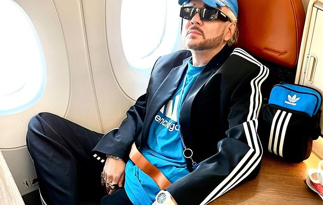 Киркоров не стал фотографироваться с поклонником на инвалидном кресле