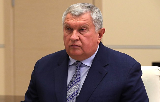 Игорь Сечин видит в рубле замену доллару в роли резервной валюты