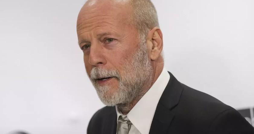 Дочь Брюса Уиллиса поделилась, что отец все еще узнает ее