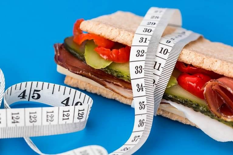 Диетолог Пономарёва рассказала о 5 способах похудения без строгой диеты