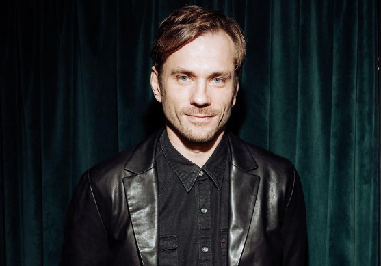 Актер Александр Горбатов показал бэкстейдж съемок сериала «Цербер»