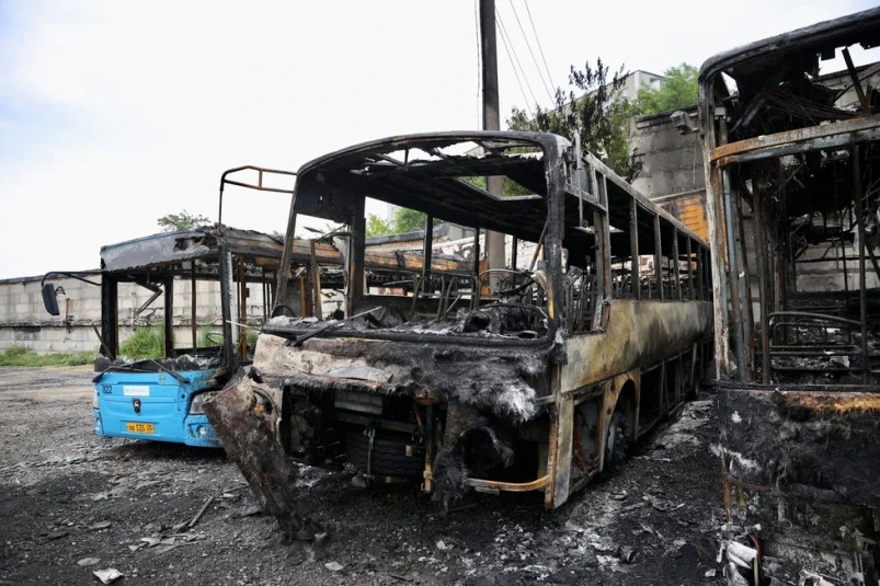 Директор ВПОПАТ-1 прокомментировал ЧП в автопарке, где сгорело четыре автобуса