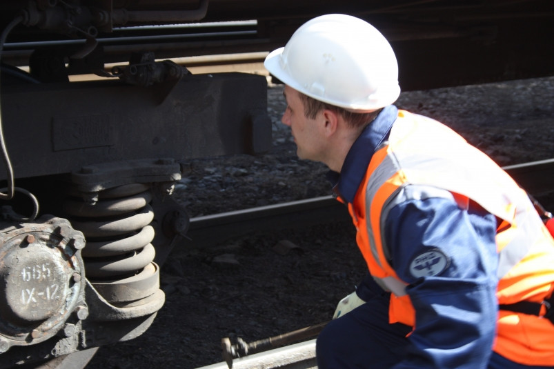 Пассажирское вагонное депо Владивосток отметили за высокий уровень работы с профсоюзом