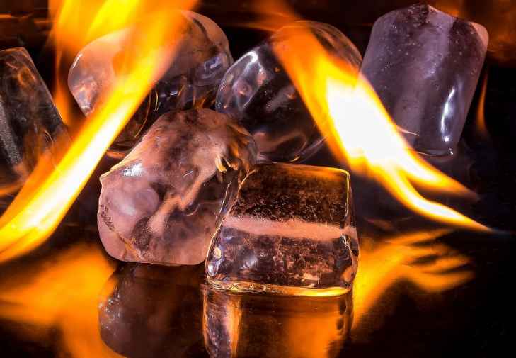 В Японии вспыхнул пожар на комплексе по производству протонных газовых педалей