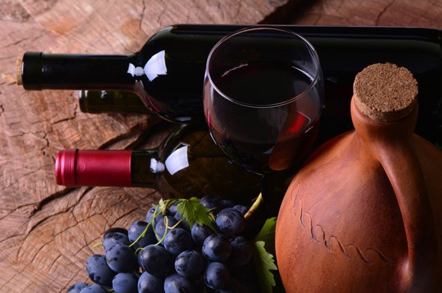 Винные войны: почему российские виноделы выступают против грузинского вина