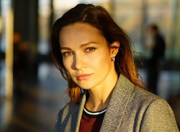 Режиссер Валерий Тодоровский поседел после смерти Евгении Брик