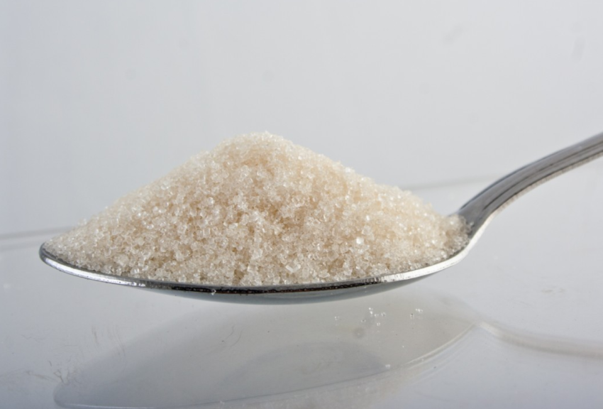 Диетолог Чариков назвал употребление сладостей причиной раннего старения и обвисания кожи