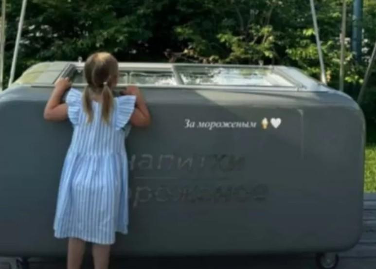 Анна Заворотнюк могла показать младшую дочь своей матери и Петра Чернышова