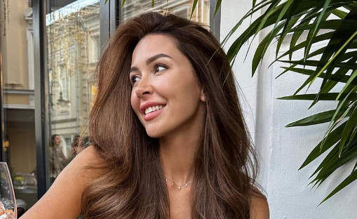 Дочь тяжелобольной Заворотнюк с пятнами на лице показала процесс восстановления кожи