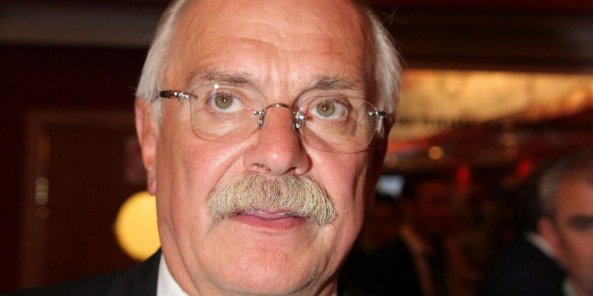 Никита Михалков сегодня, 26 января 2023 года: чем болен Михалков, как состояние здоровья Михалкова после выписки, идет реабилитация? Последние новости