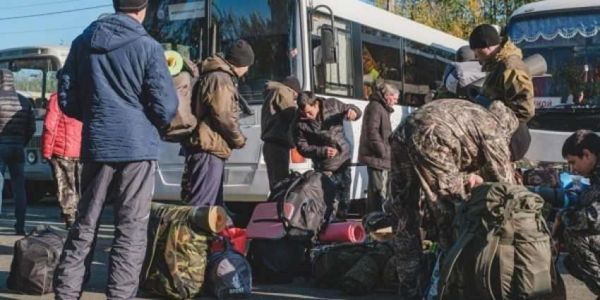 Тотальная мобилизация в России с 1 ноября: правда или фейк? Ждать вторую волну или полную мобилизацию по указу Путина? Последние новости на 18.10.22