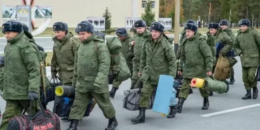 Новая волна мобилизации в России 2023 году — будет или нет: кому и с какой целью присылают СМС по поводу явки в военкомат, чем отличается СМС-рассылка от повестки в военкомат, когда в РФ могут объявить новую мобилизацию в 2023 году