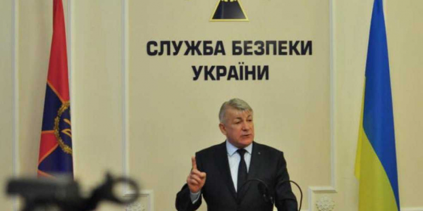 У украинских политиков и военных потихоньку разгорается паника — или Россия нападёт, или без отопления замёрзнут