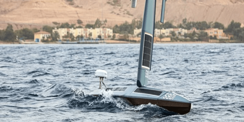 Иран попробовал «реквизировать» беспилотный корабль ВМС США. За малым не получилось