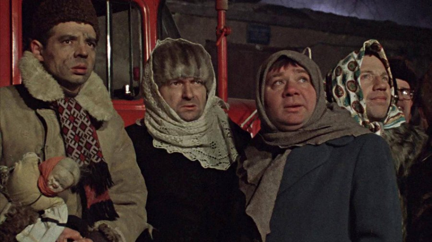 «Sport24» проинформировал о киноляпе в «Джентльменах удачи» с женской одеждой