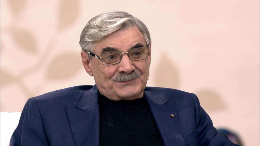 Актер Панкратов-Черный в молодости работал дворником