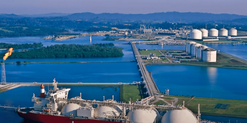 Газа нет, но вы дeржитесь! США «кинyли» своего союзника и посылают «советы» России. Только адрес перепутали